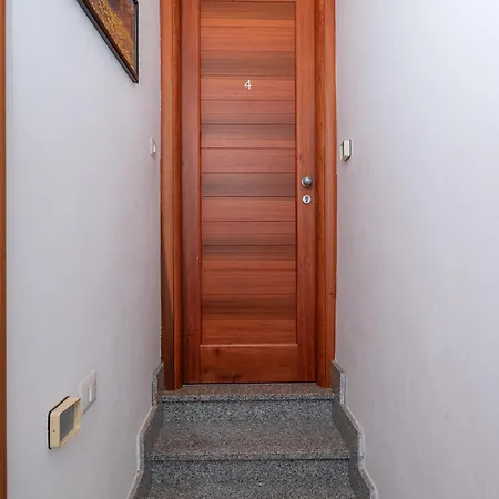 - Il Vicoletto Guest house